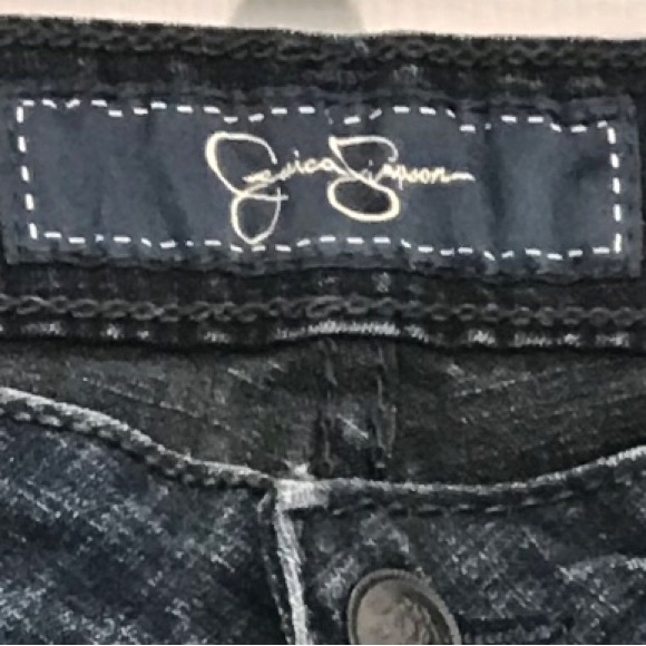 Jessica Simpson Blue Flare Jeans with Classic Indigo Shade NWOT. - Picture 2 of 15